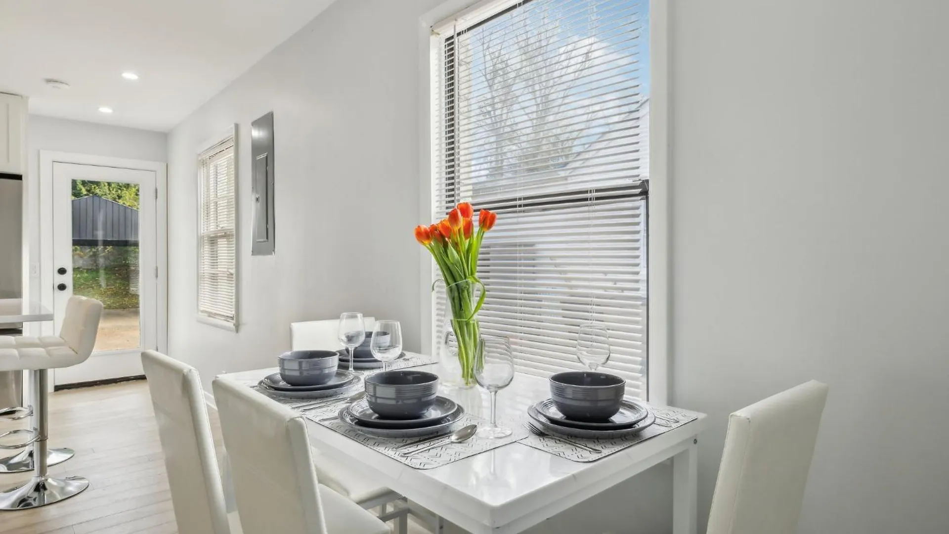 Modern Close To Downtown Nashville 3 Bed Home 30 Or More Days By Skyrun Nashville