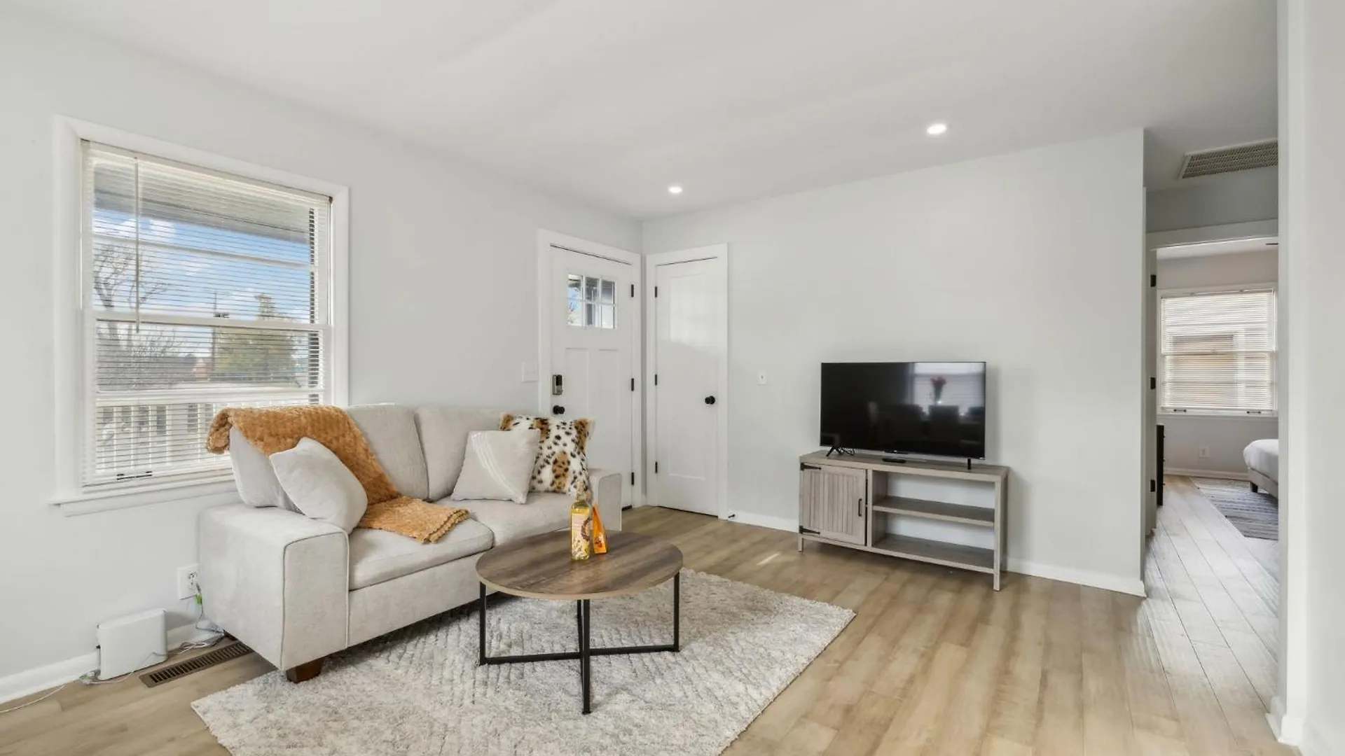Modern Close To Downtown Nashville 3 Bed Home 30 Or More Days By Skyrun Nashville United States