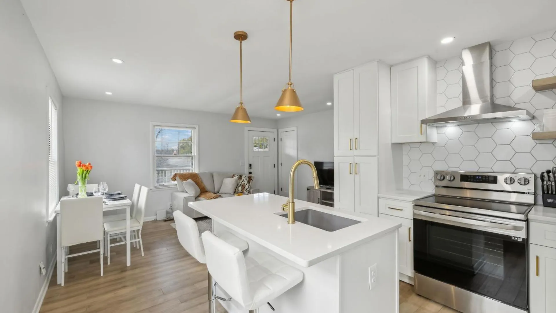 Modern Close To Downtown Nashville 3 Bed Home 30 Or More Days By Skyrun Nashville 0*,  United States